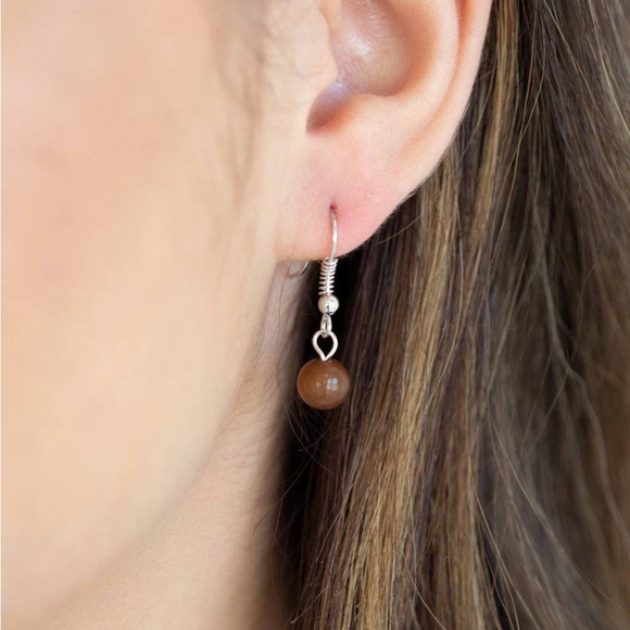 Gleaming Gardens Necklace w/ Earrings - Picture 4 of 9